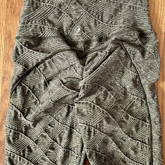 abs2b FITNESS APPAREL Booty Scrunch Grey Athletic LEGGINGS Size XS - Picture 4 of 9